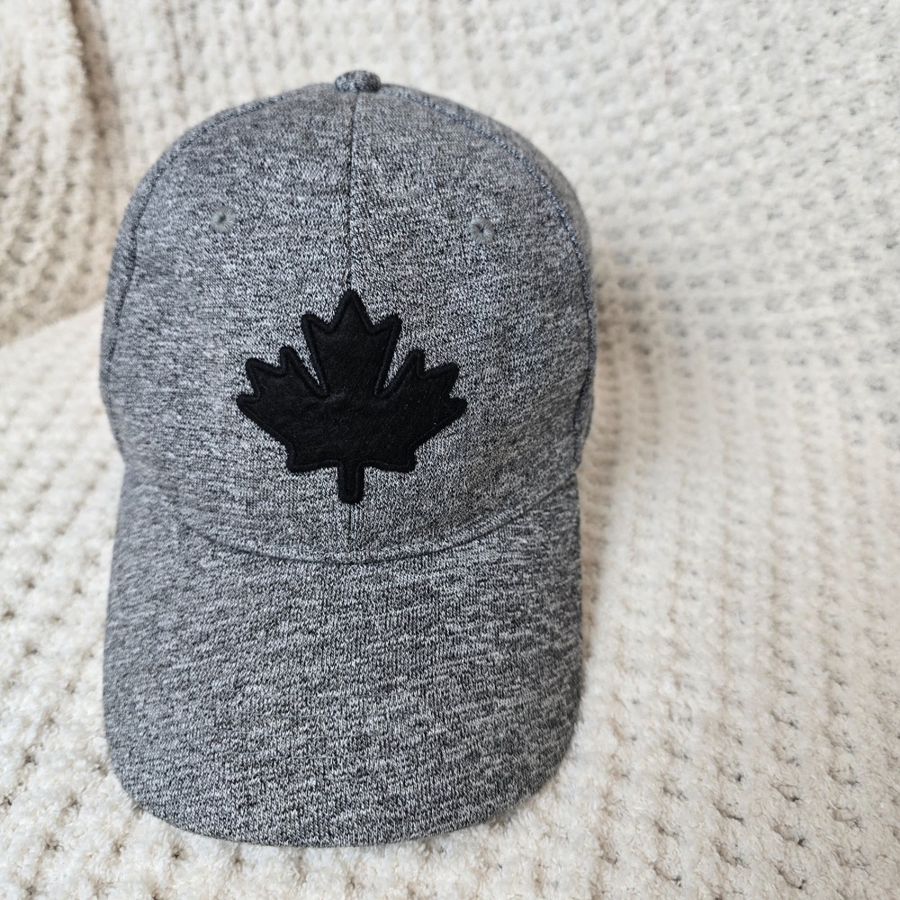 Roots Baseball Cap Hat Gray Black Maple Leaf Logo Adjustable Adult L/XL 59CM